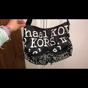 Micheal Kors purse